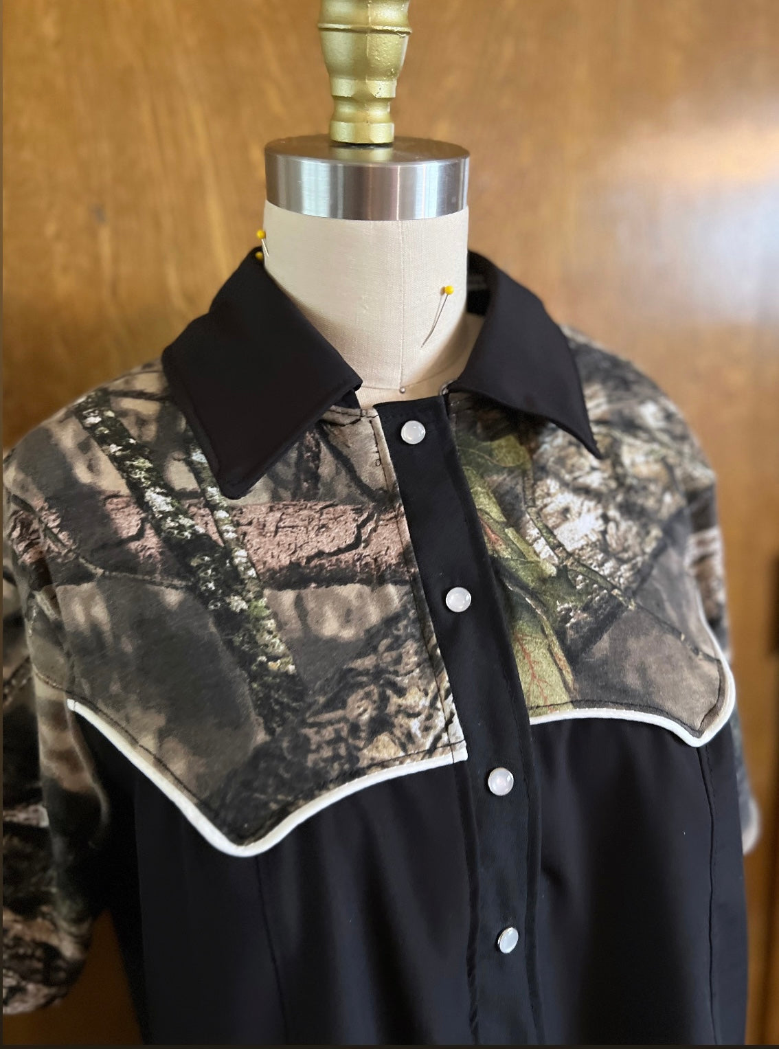 Maddy Mossy Oak Pearl Snap Dress