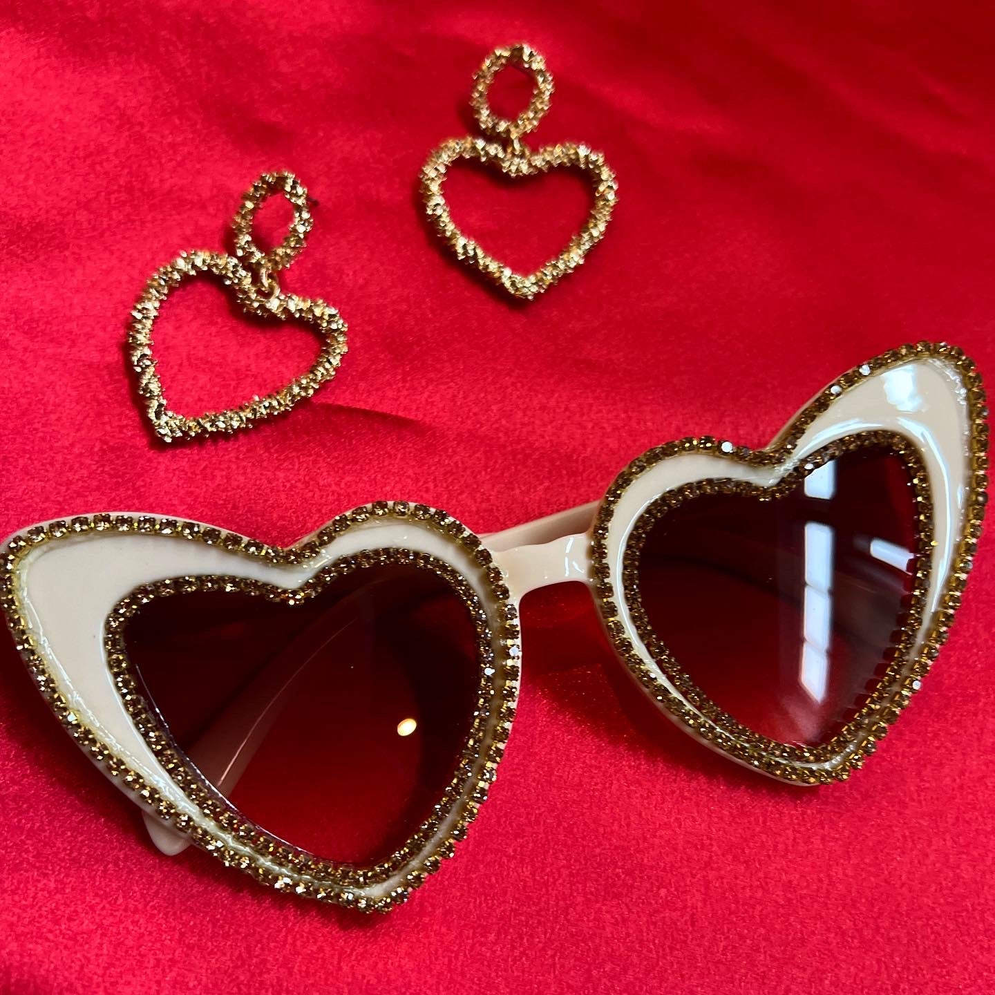 Retro heart shaped sales sunglasses